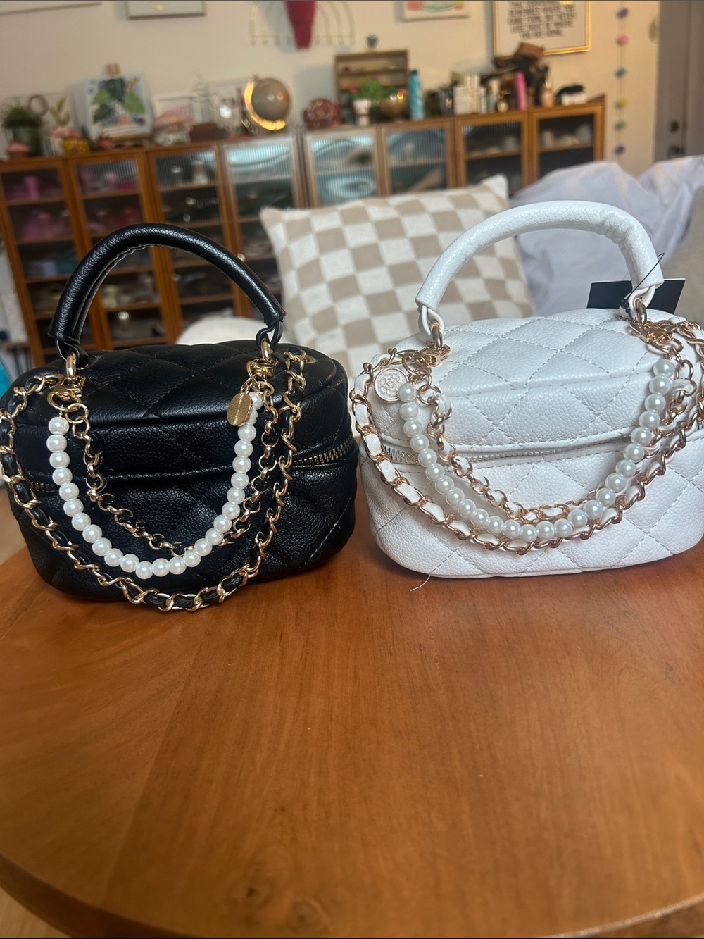 Quilted Pearl Chain Mini Vanity Bags - White/Black